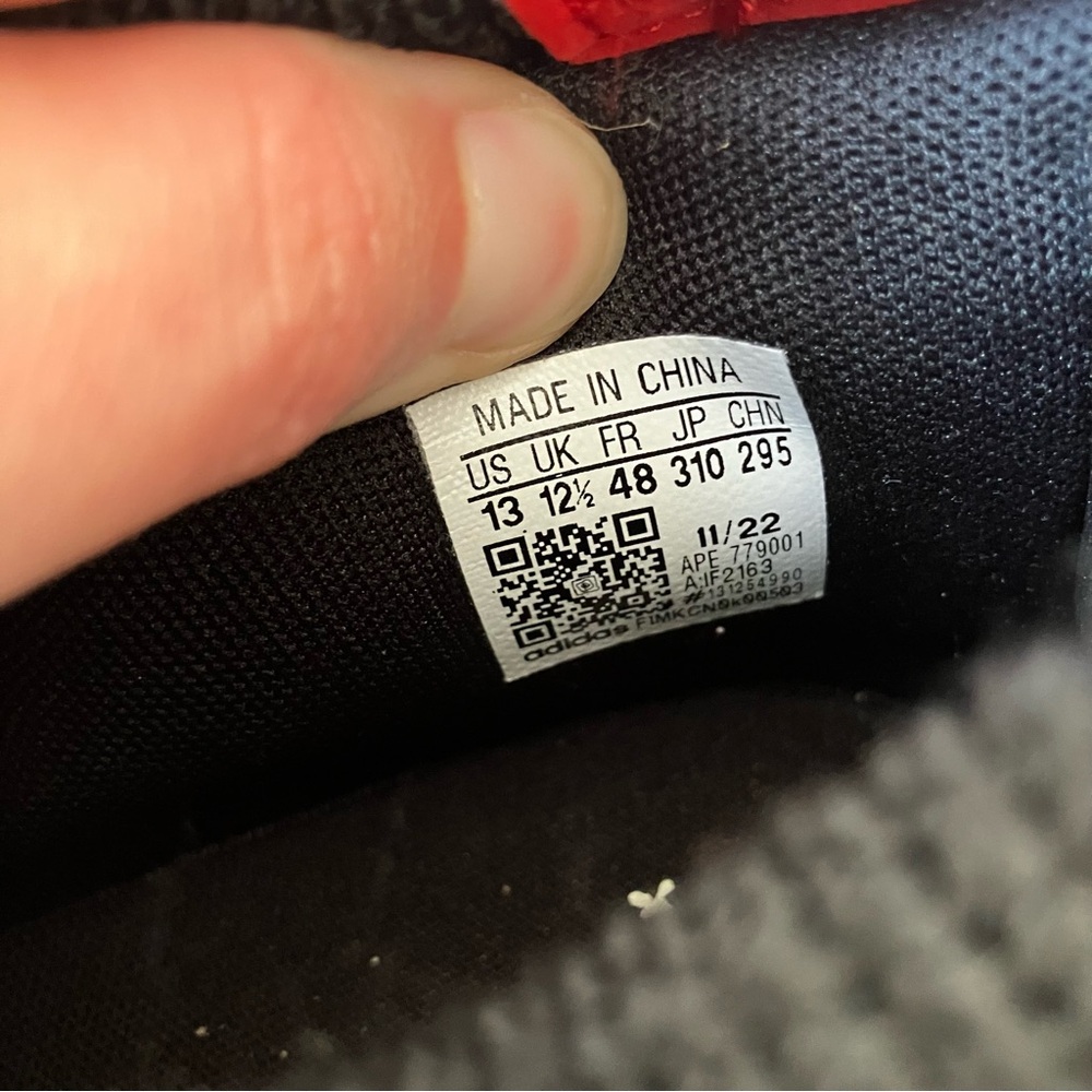 Adidas | Trae Young 2 IF2163 Men's Basketball Shoes - Picture 7 of 8